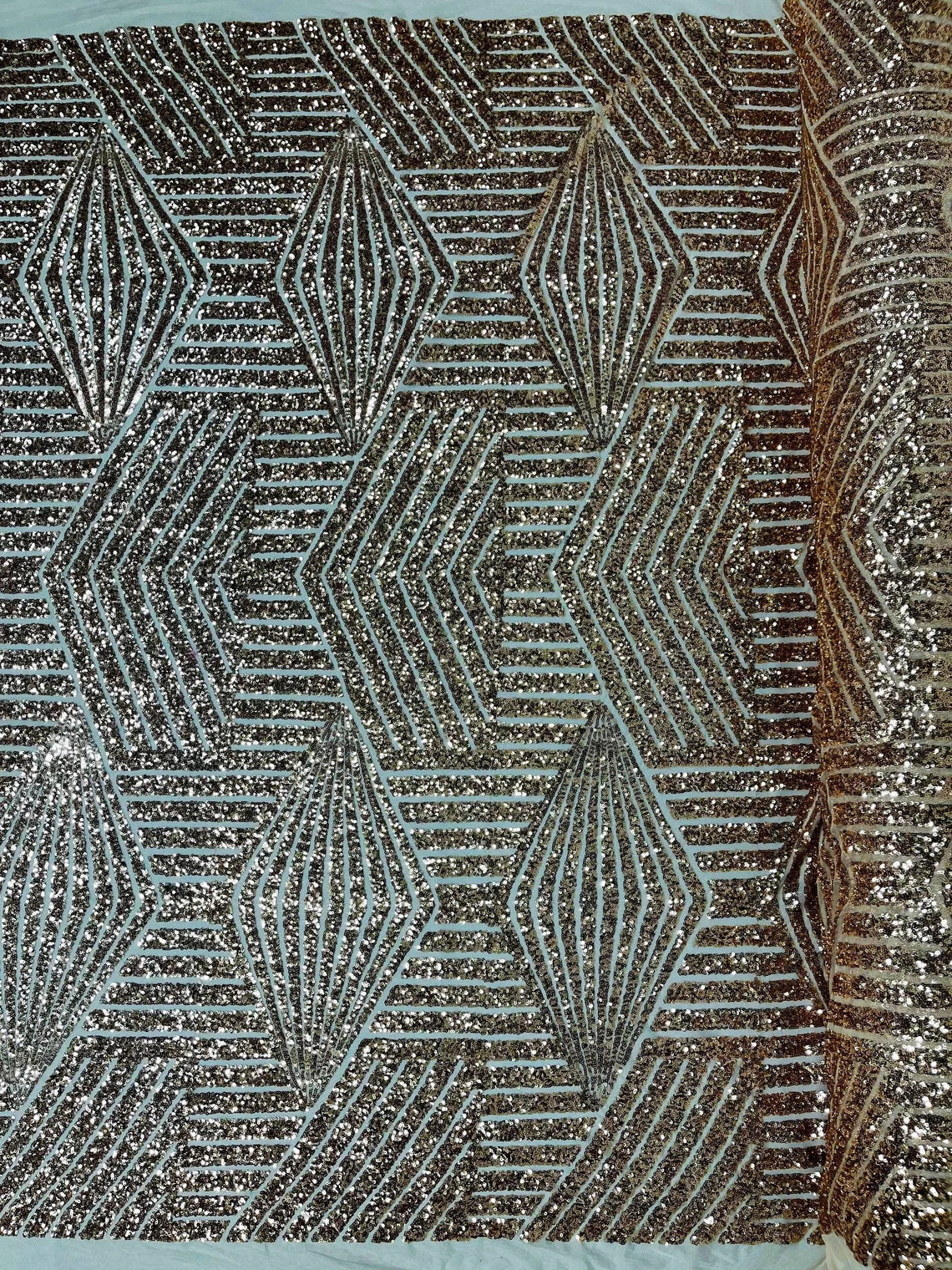 Geometric Line Design - Rose Gold - Geometric Design Lime Sequins on M