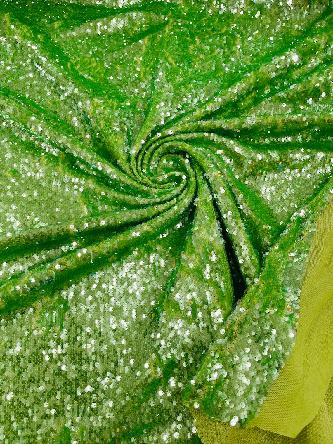 Green Iridescent Flip Up Sequins Reversible, 2-Way Stretch 58/60” Sequ
